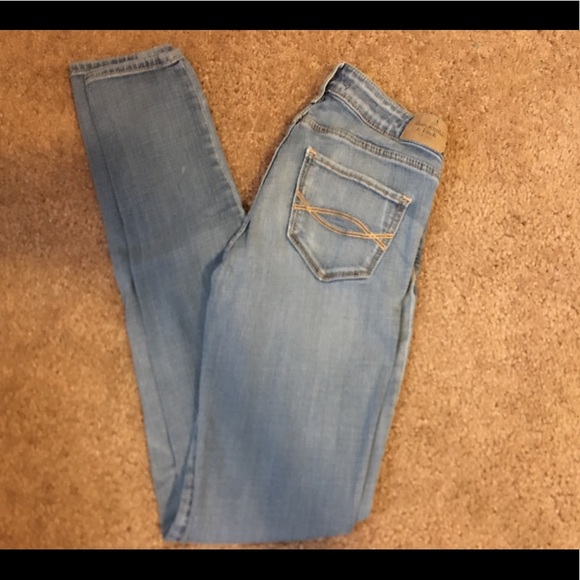 Abercrombie & Fitch Skinny Jeans - Picture 1 of 5